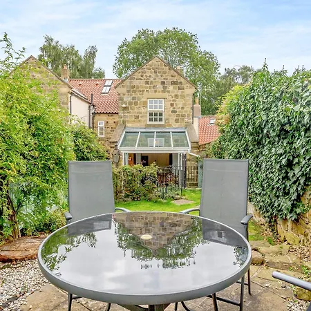 Holiday home Murton House *